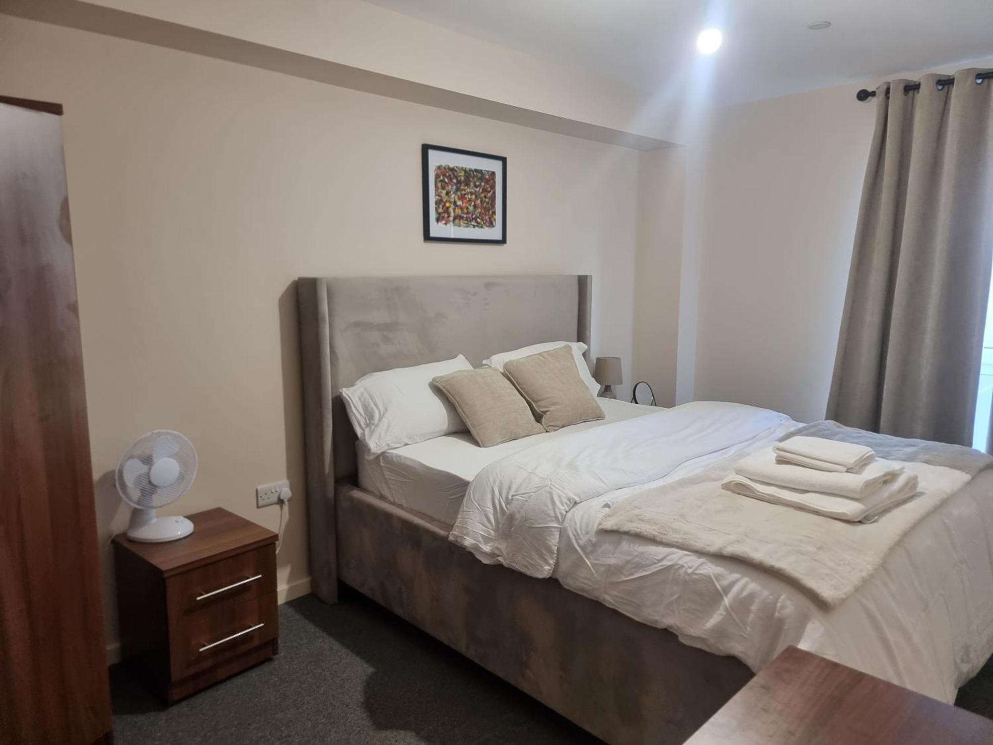 Entire 2 Bedroom And 2 Bathroom Apartment In Manchester City -Free Underground Parking — Photos 3